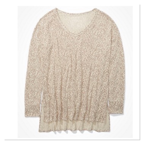 AMERICAN EAGLE Soft & Sexy Animal Print Plush Top - Picture 1 of 8